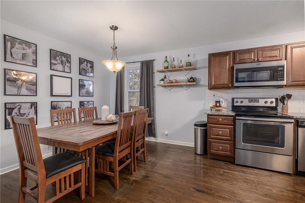 511 North 142nd Street Bonner Springs, KS 66012 - Photo 7 of 19