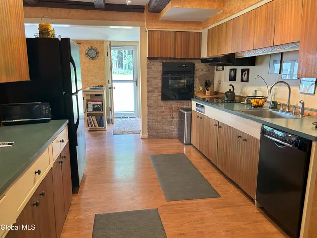 $315,000 | 576 County Highway 102, Gloversville, NY 12078