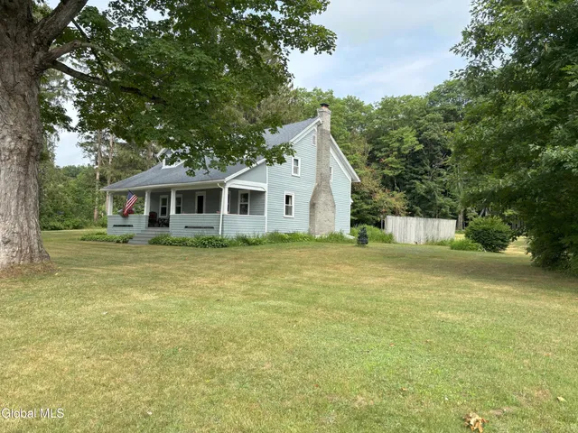 $315,000 | 576 County Highway 102, Gloversville, NY 12078