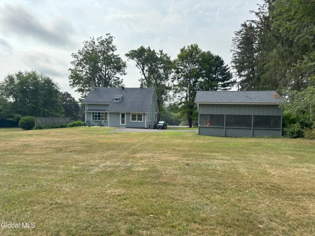 $315,000 | 576 County Highway 102, Gloversville, NY 12078