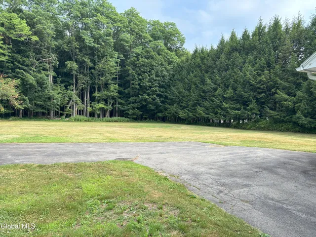 $315,000 | 576 County Highway 102, Gloversville, NY 12078