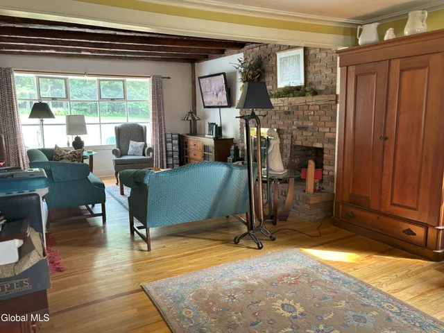 $315,000 | 576 County Highway 102, Gloversville, NY 12078