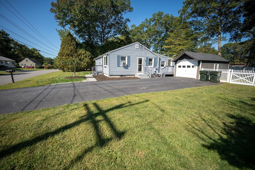 9 Nottingham Road Oxford, MA 01540 - Photo 3 of 37 Gallery Image 3