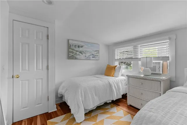 $4,000 | 19 Warren Avenue, Unit 19, Middletown, RI 02842