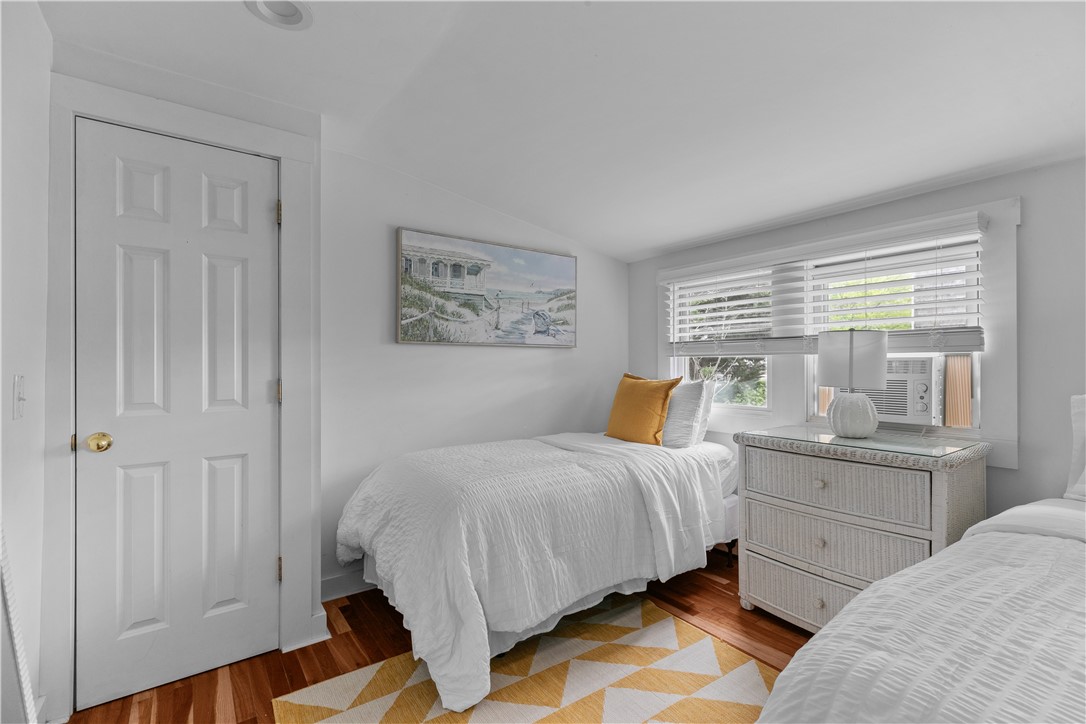 19 Warren Avenue, Unit 19 Middletown, RI 02842 - Photo 14 of 25