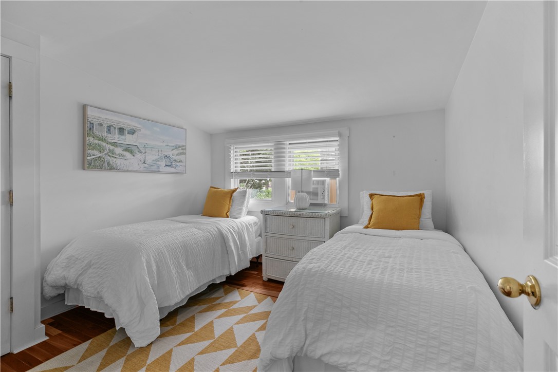 19 Warren Avenue, Unit 19 Middletown, RI 02842 - Photo 15 of 25