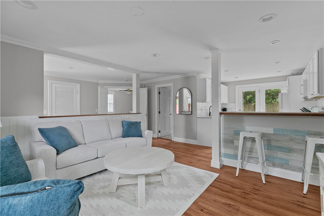 19 Warren Avenue, Unit 19 Middletown, RI 02842 - Photo 2 of 25