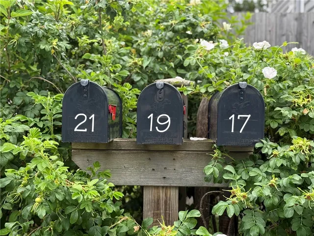 $4,000 | 19 Warren Avenue, Unit 19, Middletown, RI 02842