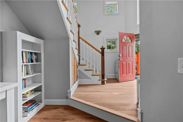 $4,000 | 19 Warren Avenue, Unit 19, Middletown, RI 02842