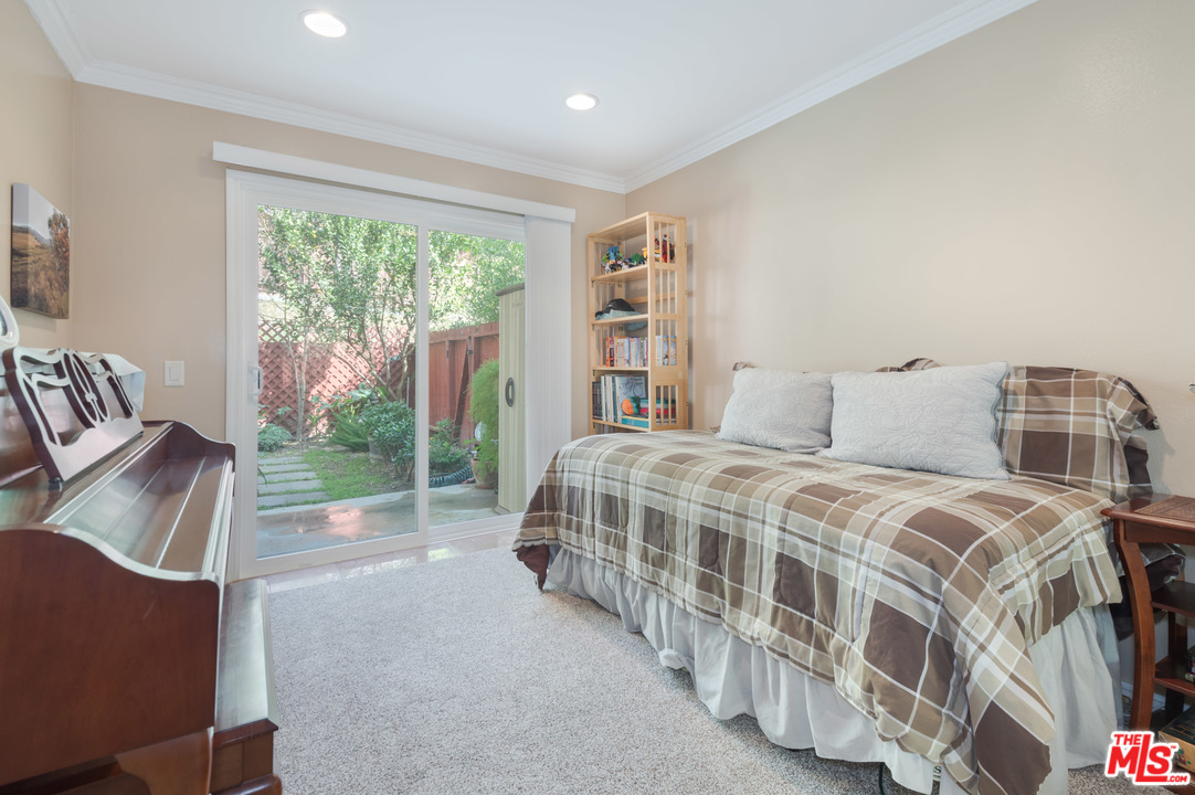 6454 Cavalleri Road Malibu, CA 90265 - Photo 4 of 24
