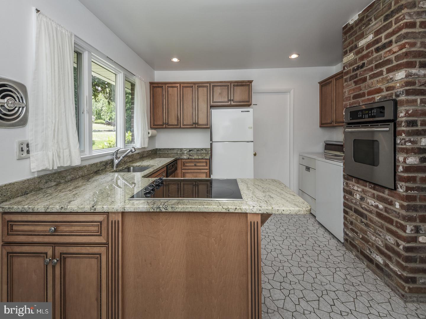 571 Valley View Road Langhorne, PA 19047 - Photo 18 of 37 Gallery Image 18