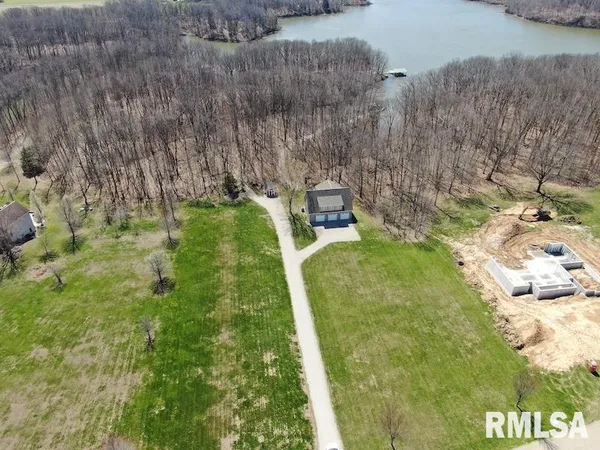 $592,500 | 19003 North Hammer Road, Marshall, IL 62441