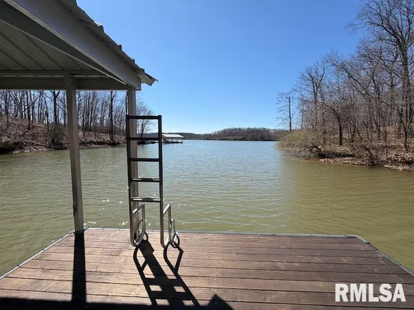 $592,500 | 19003 North Hammer Road, Marshall, IL 62441