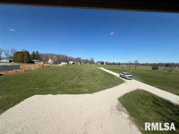 $592,500 | 19003 North Hammer Road, Marshall, IL 62441