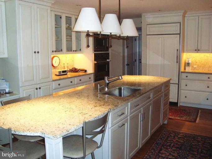 23 Seminary Farm Road Lutherville-Timonium, MD 21093 - Photo 3 of 3 KITCHEN