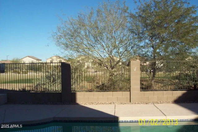 a view of an outdoor space