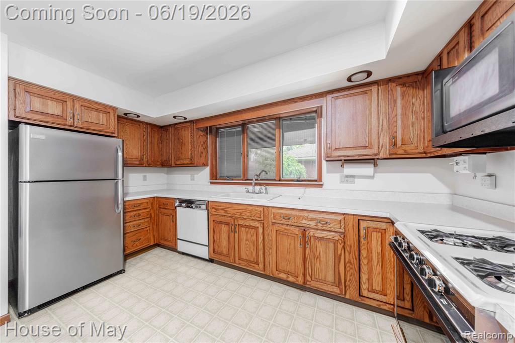 12080 Belleville Road Belleville, MI 48111 - Photo 5 of 19