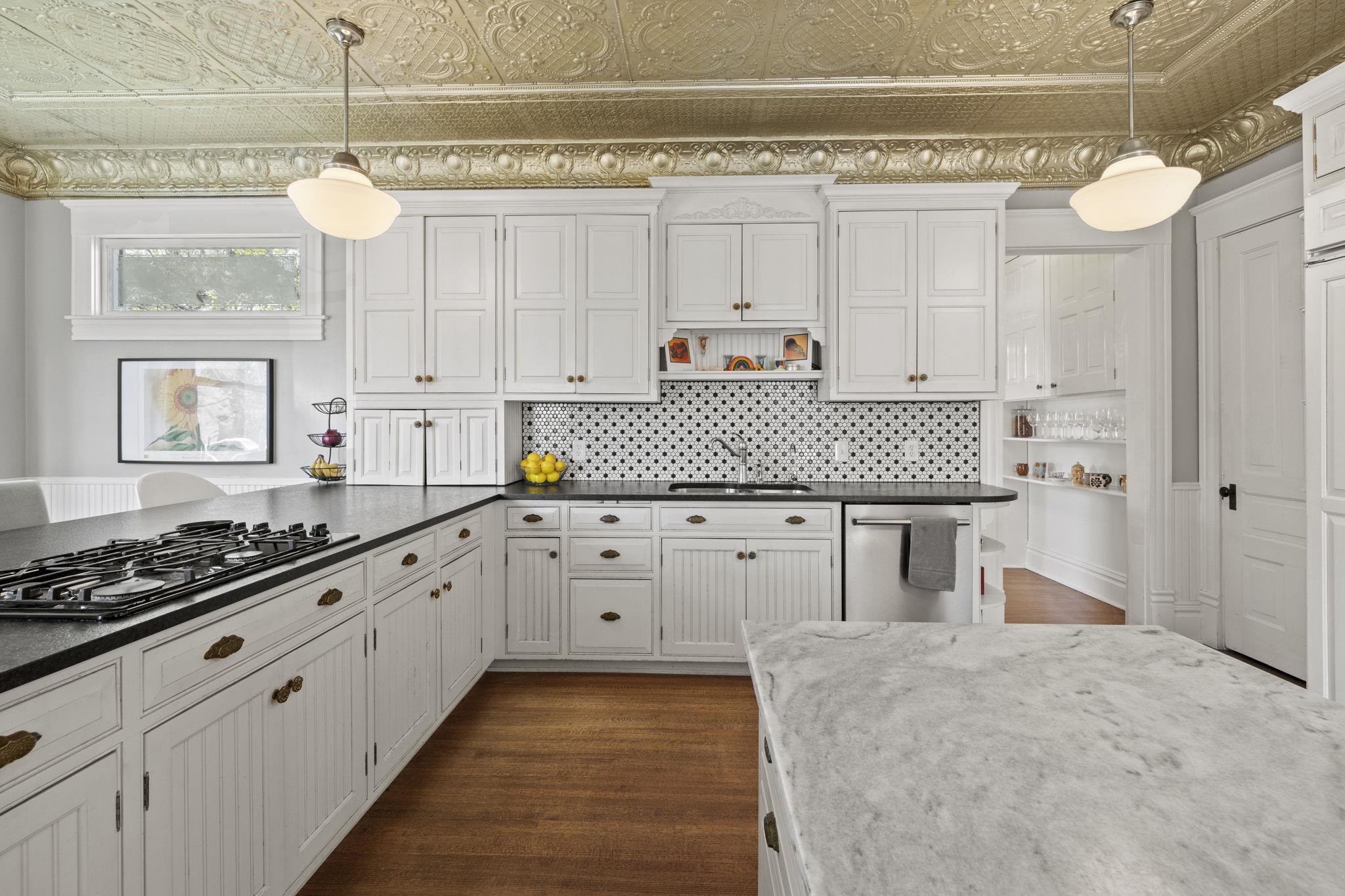 2016 Harlem Boulevard Rockford, IL 61103 - Photo 15 of 43