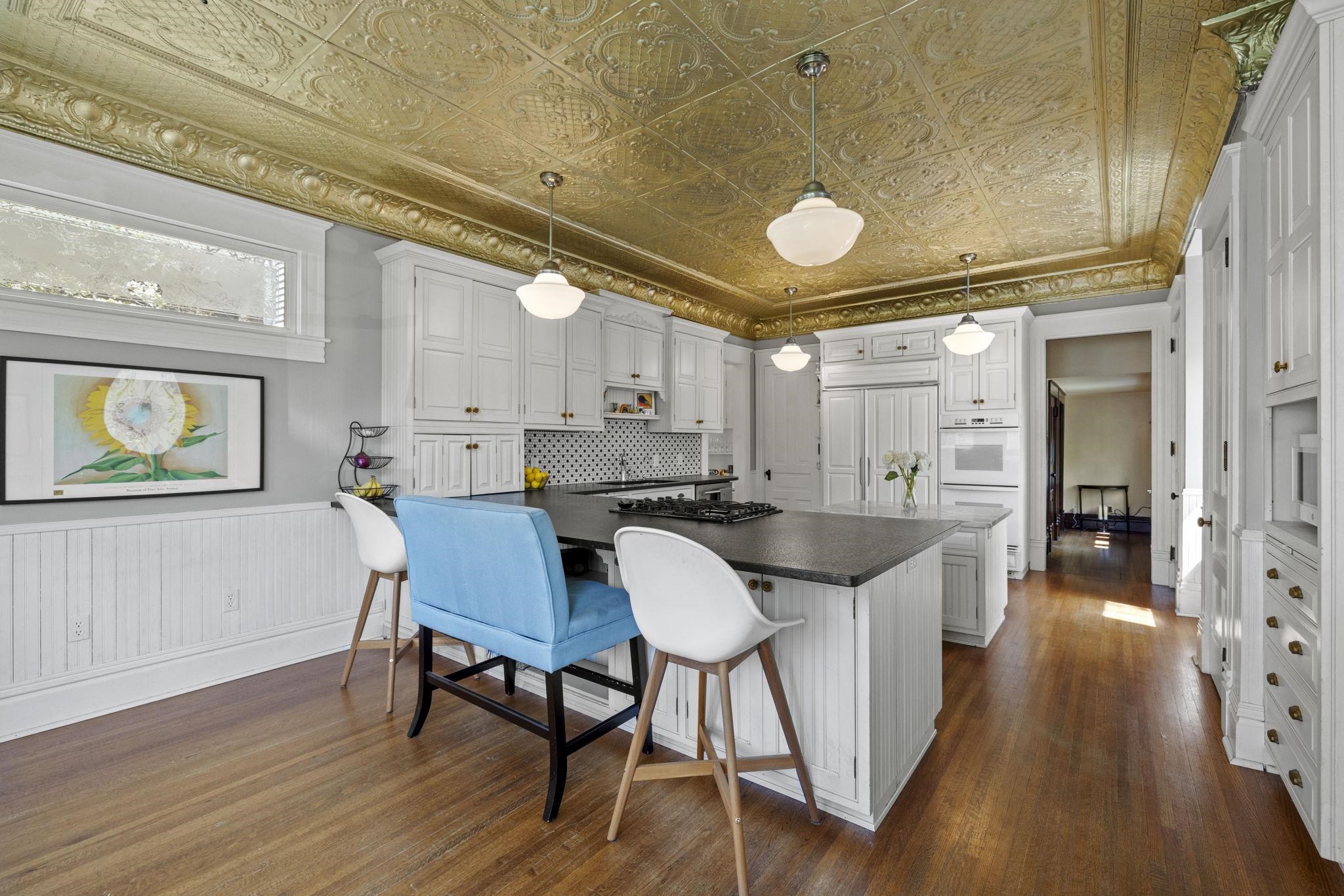 2016 Harlem Boulevard Rockford, IL 61103 - Photo 16 of 43