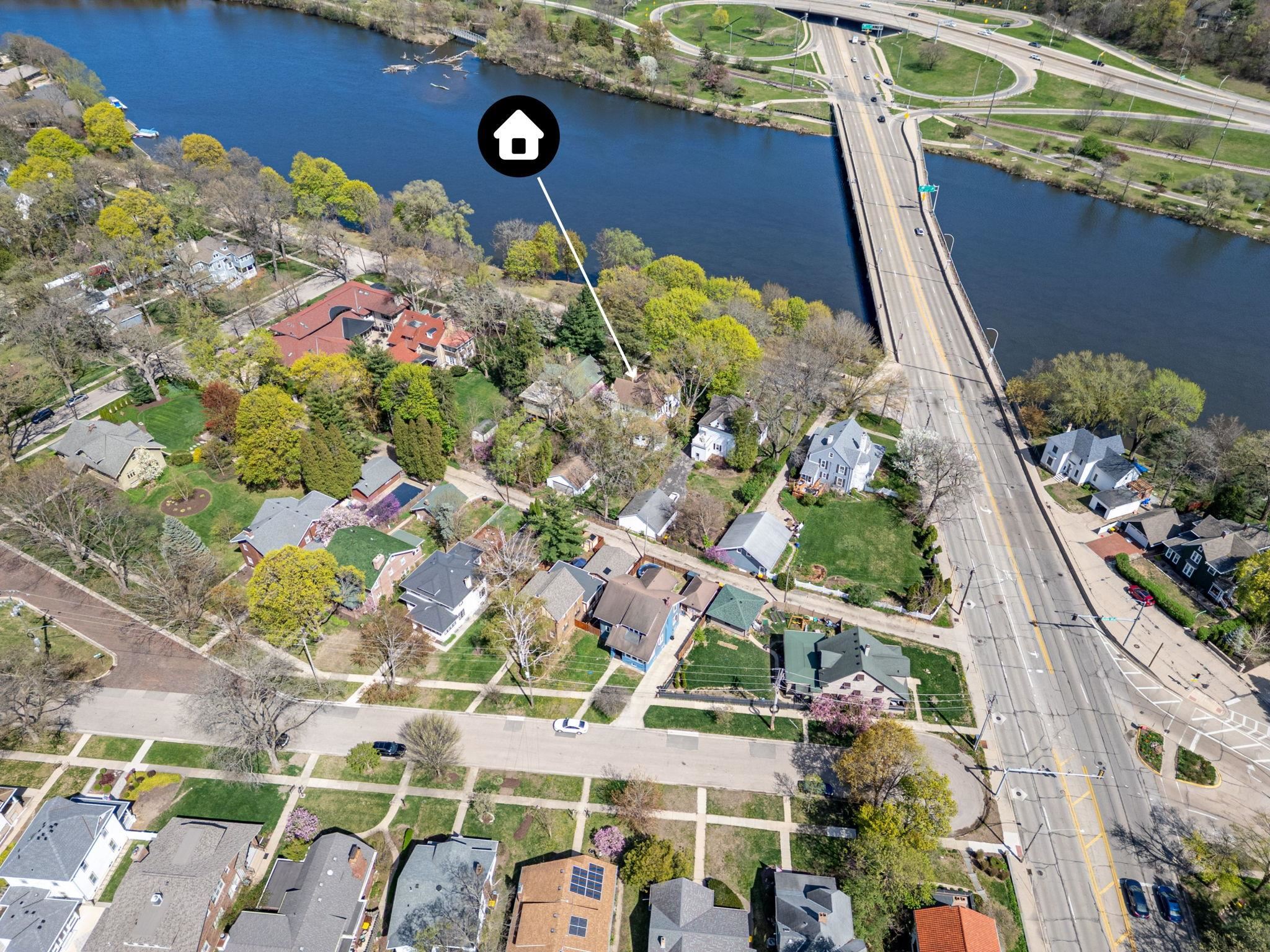 2016 Harlem Boulevard Rockford, IL 61103 - Photo 3 of 43