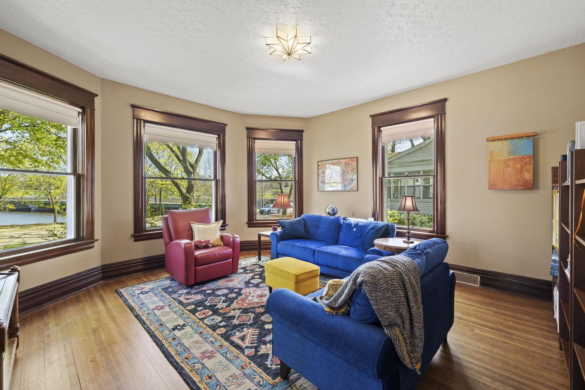 2016 Harlem Boulevard Rockford, IL 61103 - Photo 7 of 43