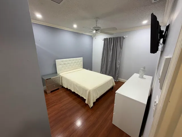 $4,000 | 13814 Callington Drive, Wellington, FL 33414