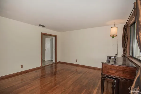 $2,000 | 6314 White Oak Drive, Pensacola, FL 32503