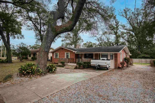 $2,000 | 6314 White Oak Drive, Pensacola, FL 32503