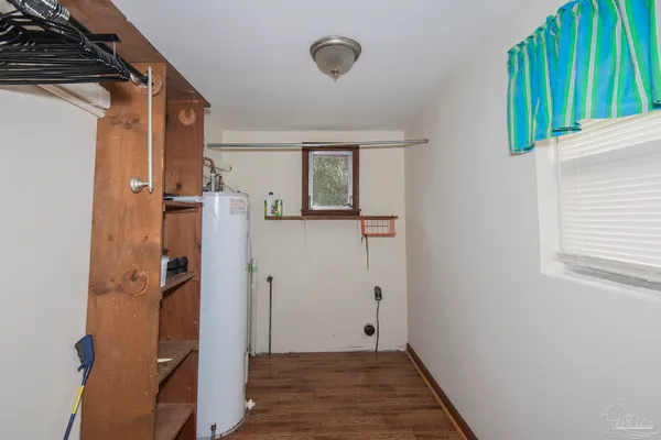 $2,000 | 6314 White Oak Drive, Pensacola, FL 32503