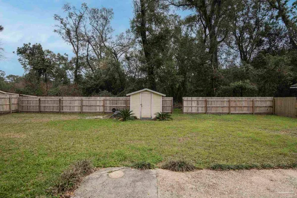 $2,000 | 6314 White Oak Drive, Pensacola, FL 32503