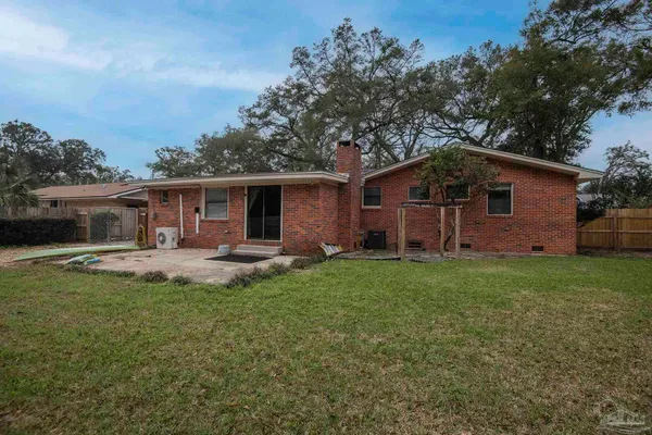 $2,000 | 6314 White Oak Drive, Pensacola, FL 32503