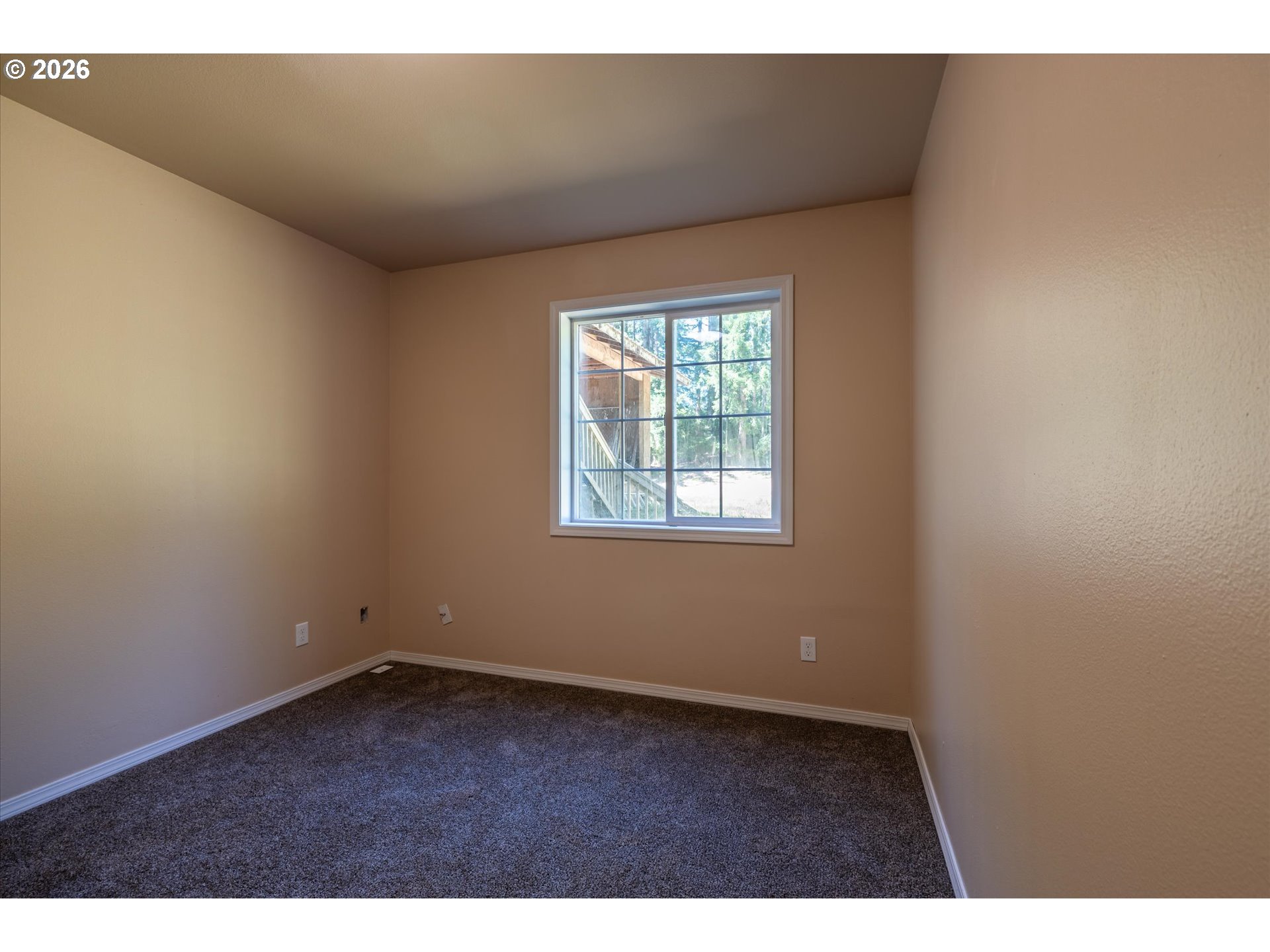 93845 Upper Loop Lane Coos Bay, OR 97420 - Photo 16 of 48 Bedroom