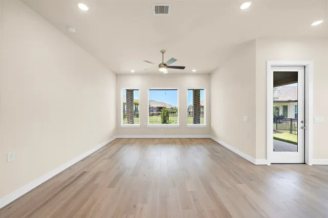 $505,486 | 14915 Lake Par Circle, Willis, TX 77318