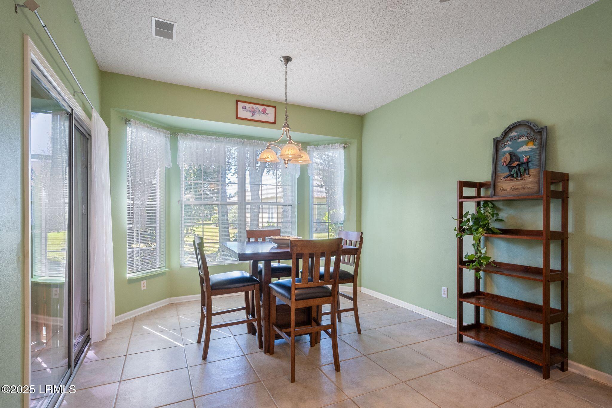186 Hampton Circle Bluffton, SC 29909 - Photo 18 of 36 18