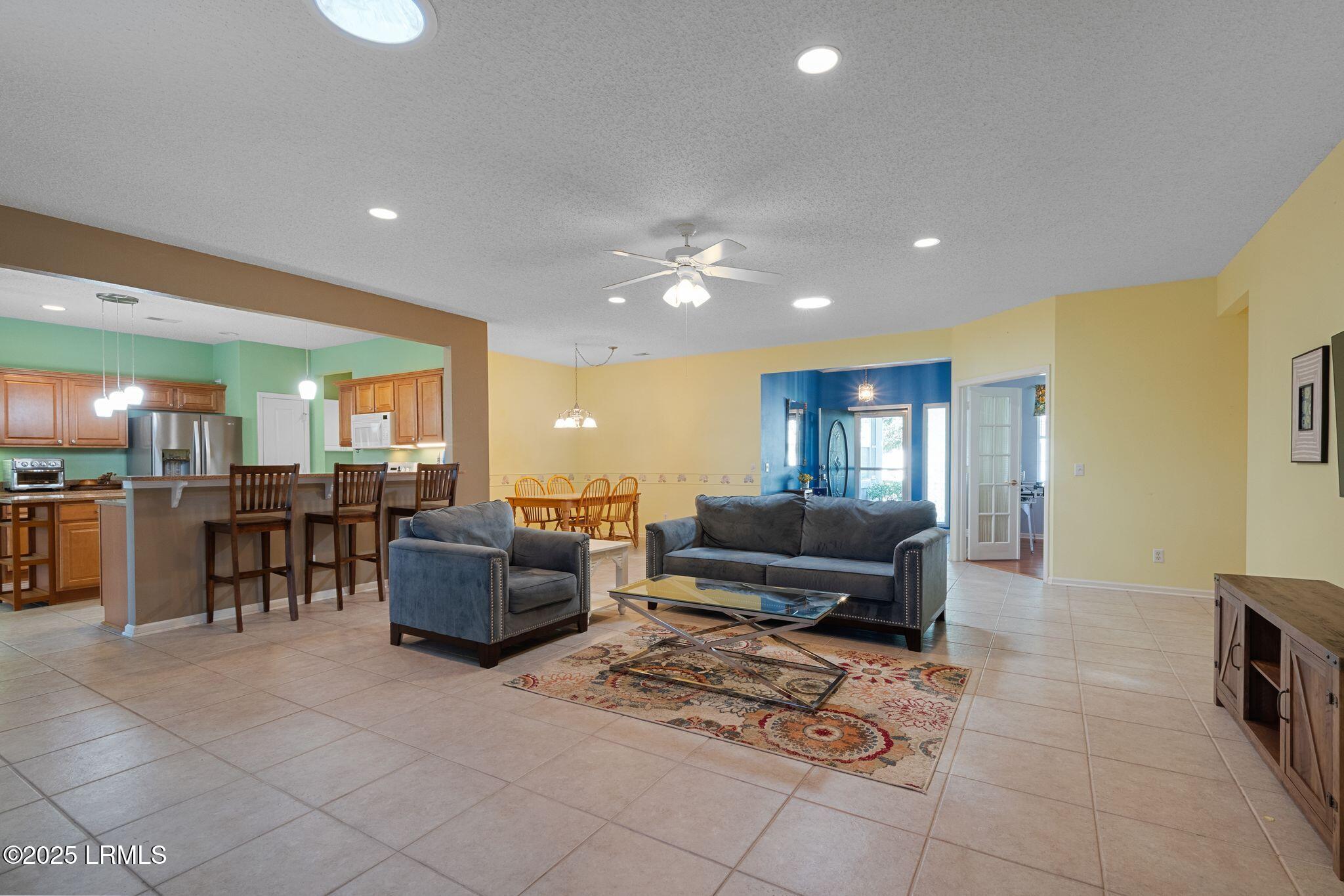 186 Hampton Circle Bluffton, SC 29909 - Photo 10 of 36 10