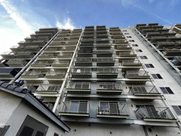 a roof view of a building