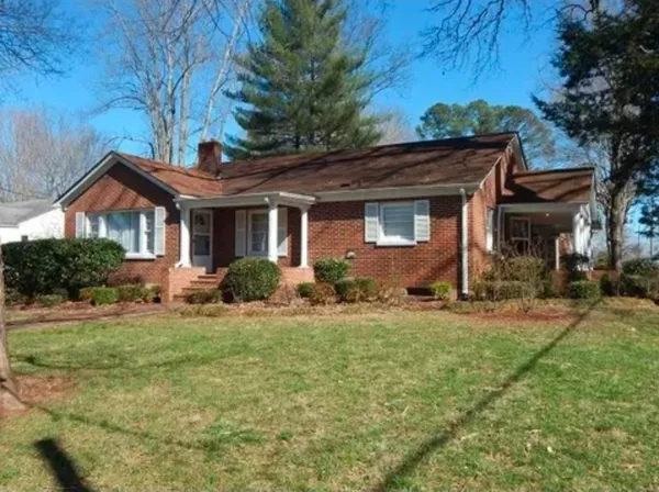 $282,000 | 130 Lafayette Avenue, Lawrenceburg, TN 38464