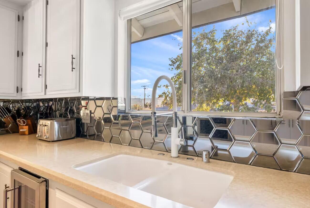 6451 Red Bluff Avenue Yucca Valley, CA 92284 - Photo 18 of 71 Red Bluff 14