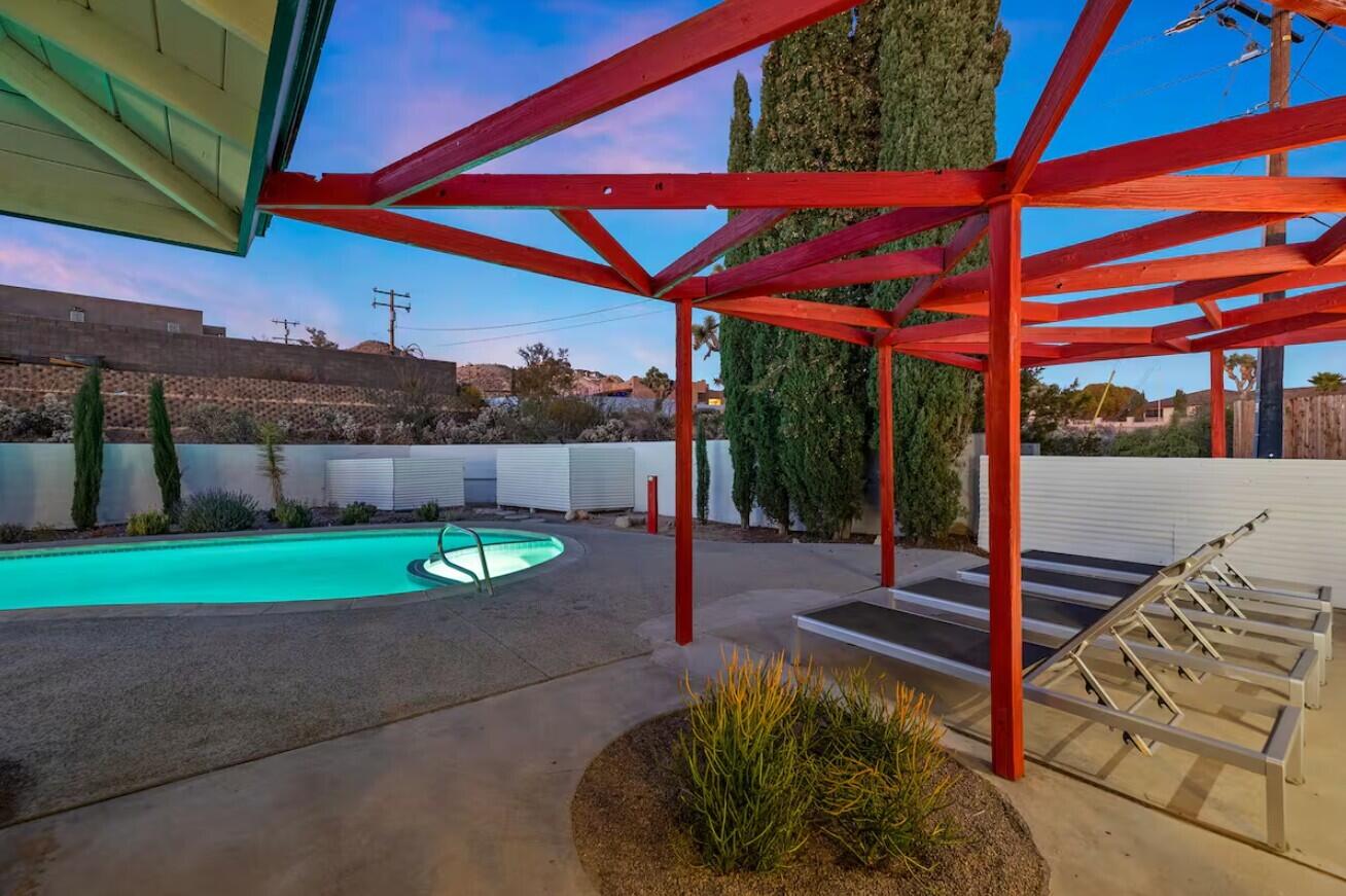 6451 Red Bluff Avenue Yucca Valley, CA 92284 - Photo 61 of 71 Red Bluff 76