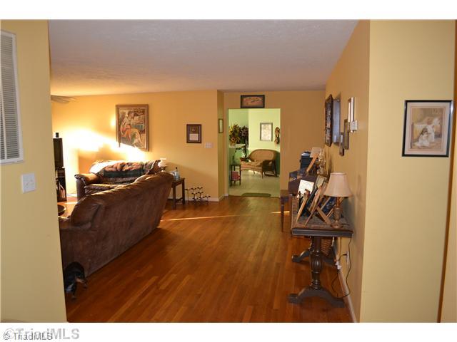 7535 Strawberry Road Summerfield, NC 27358 - Photo 7 of 13 Entry.