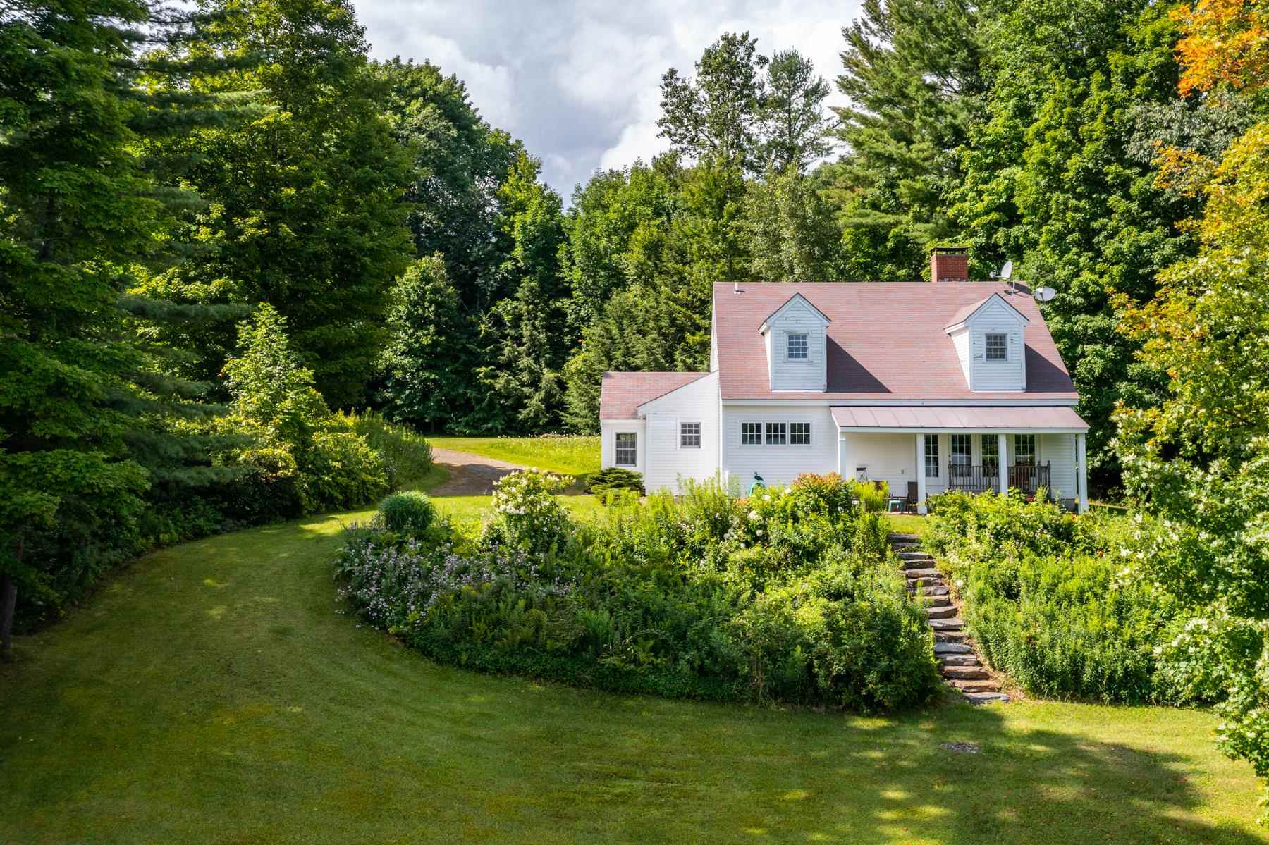 182 N Road Barnard, VT 05032 - Photo 6 of 40 Gallery Image 6