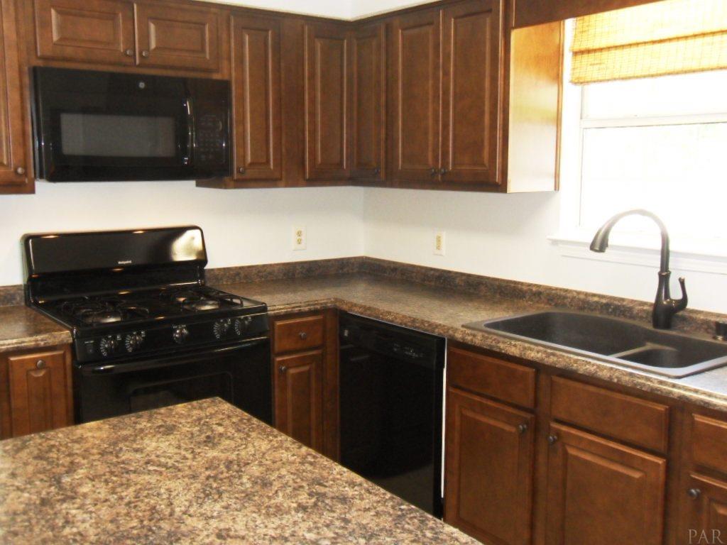 1334 Sunrunner Road Pensacola, FL 32504 - Photo 13 of 25