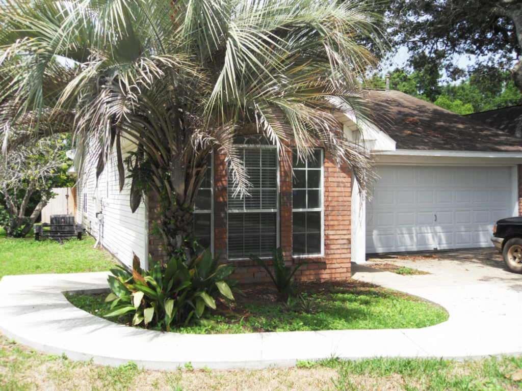 1334 Sunrunner Road Pensacola, FL 32504 - Photo 3 of 25