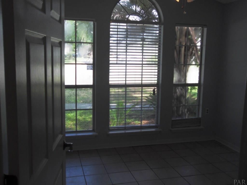 1334 Sunrunner Road Pensacola, FL 32504 - Photo 8 of 25