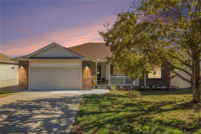 $325,000 | 2605 Shadow Court, St. Joseph, MO 64503