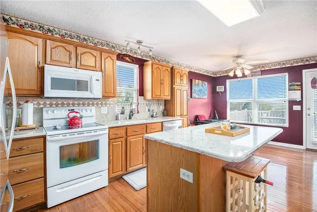 $325,000 | 2605 Shadow Court, St. Joseph, MO 64503