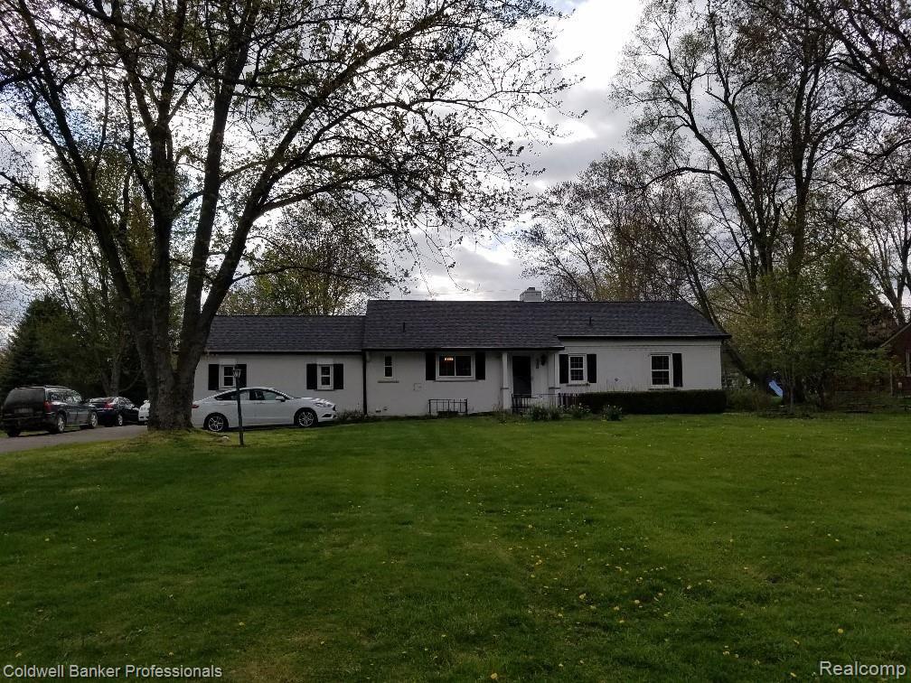 26303 Springland Street Farmington Hills, MI 48334 - Photo 1 of 16