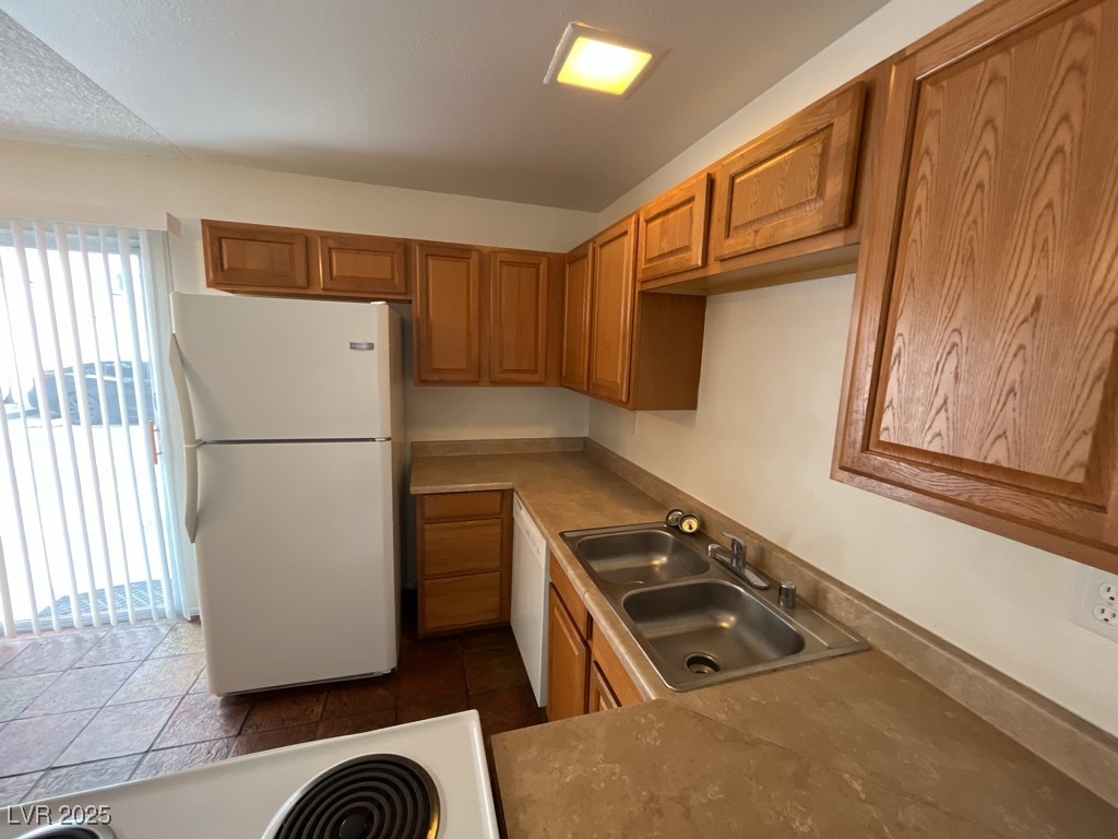 2206 East Desert Inn Road Las Vegas, NV 89169 - Photo 11 of 32