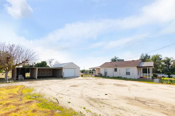 $524,000 | 12283 East Dinuba Avenue, Selma, CA 93662