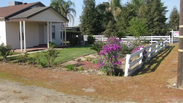 $524,000 | 12283 East Dinuba Avenue, Selma, CA 93662